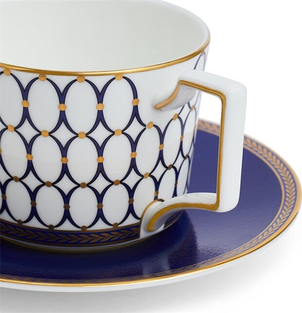 Wedgwood Renaissance gold Tea cups and saucers
