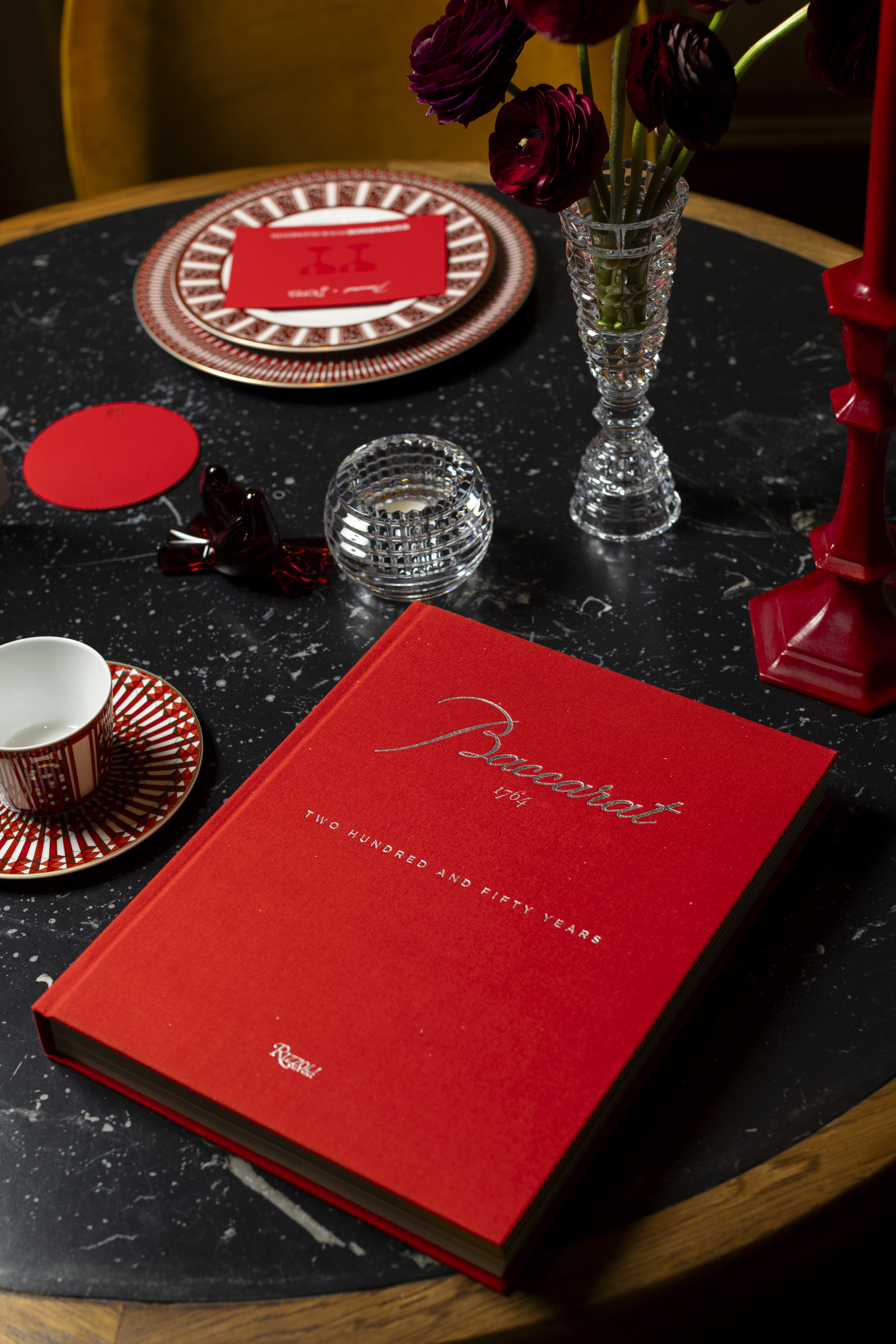 Baccarat и Notes Gastronomy&Bar представили уникальное коктейльное меню, вдохновленное четырьмя стихиями